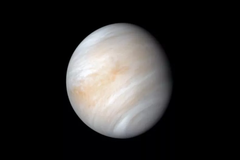 Venus’s Clouds May Contain Alien Life, Astrophysicists Say